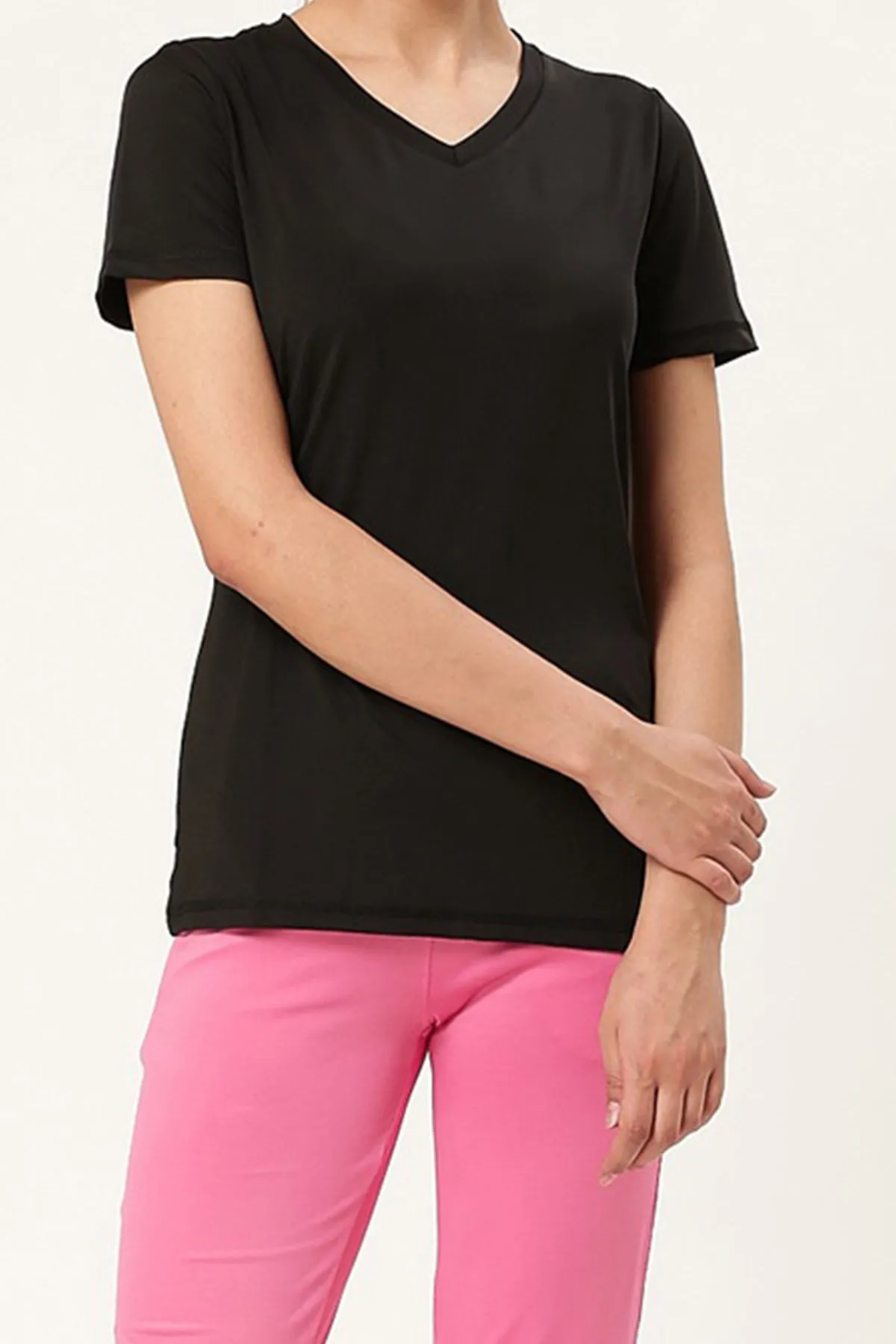 Black 'V' Neck Basic T-Shirt - S22 - WT00056