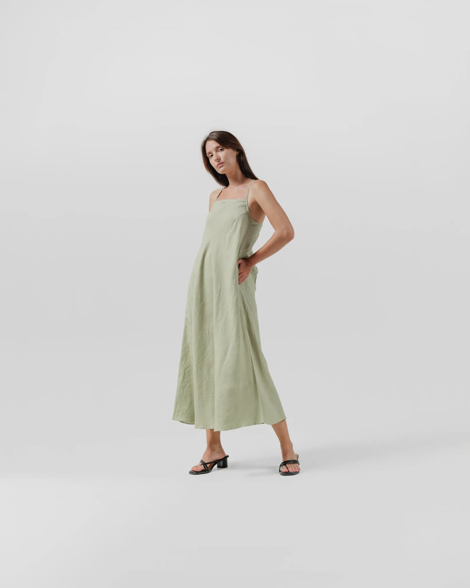 linen backcross dress