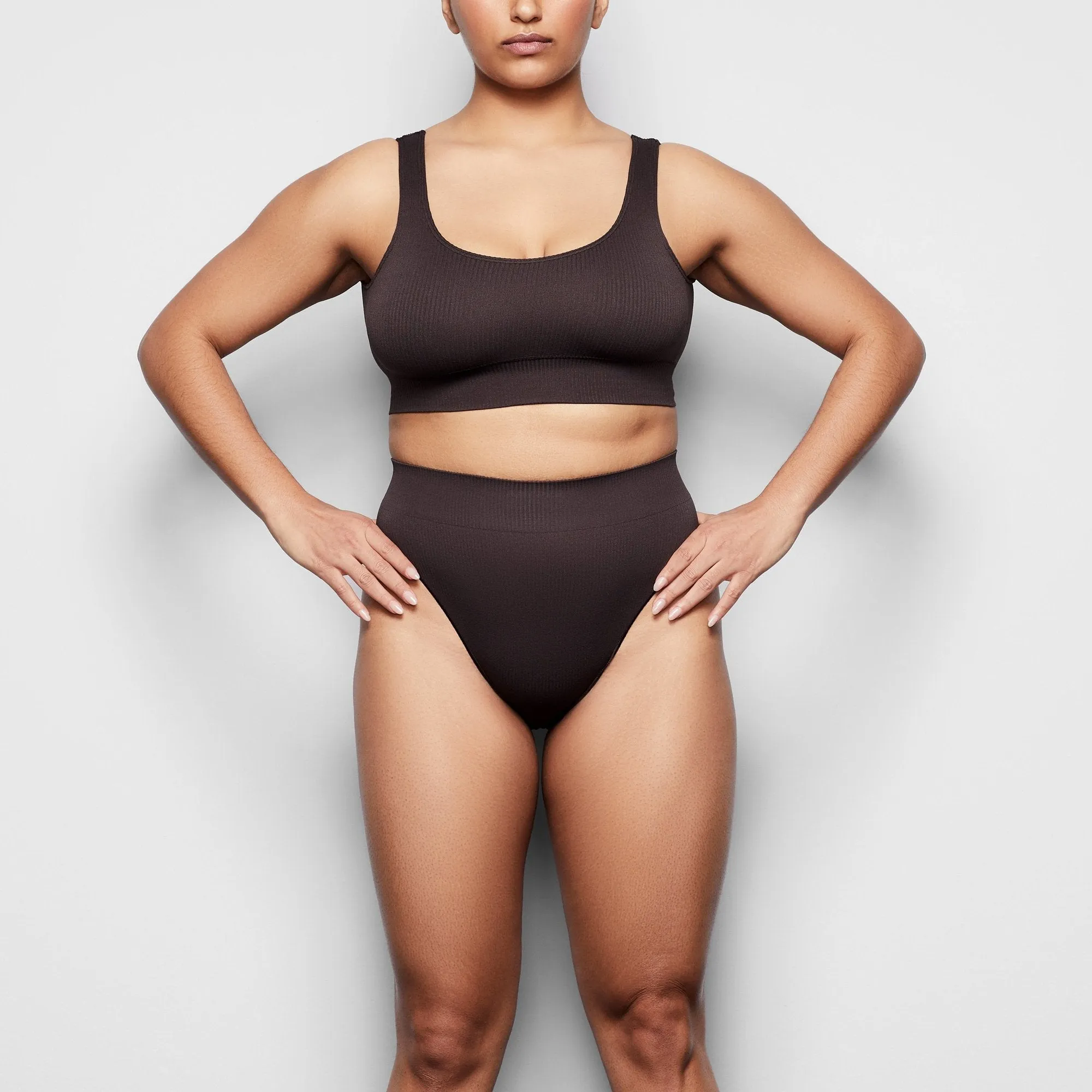 STRETCH RIB SCOOP BRALETTE | SOOT