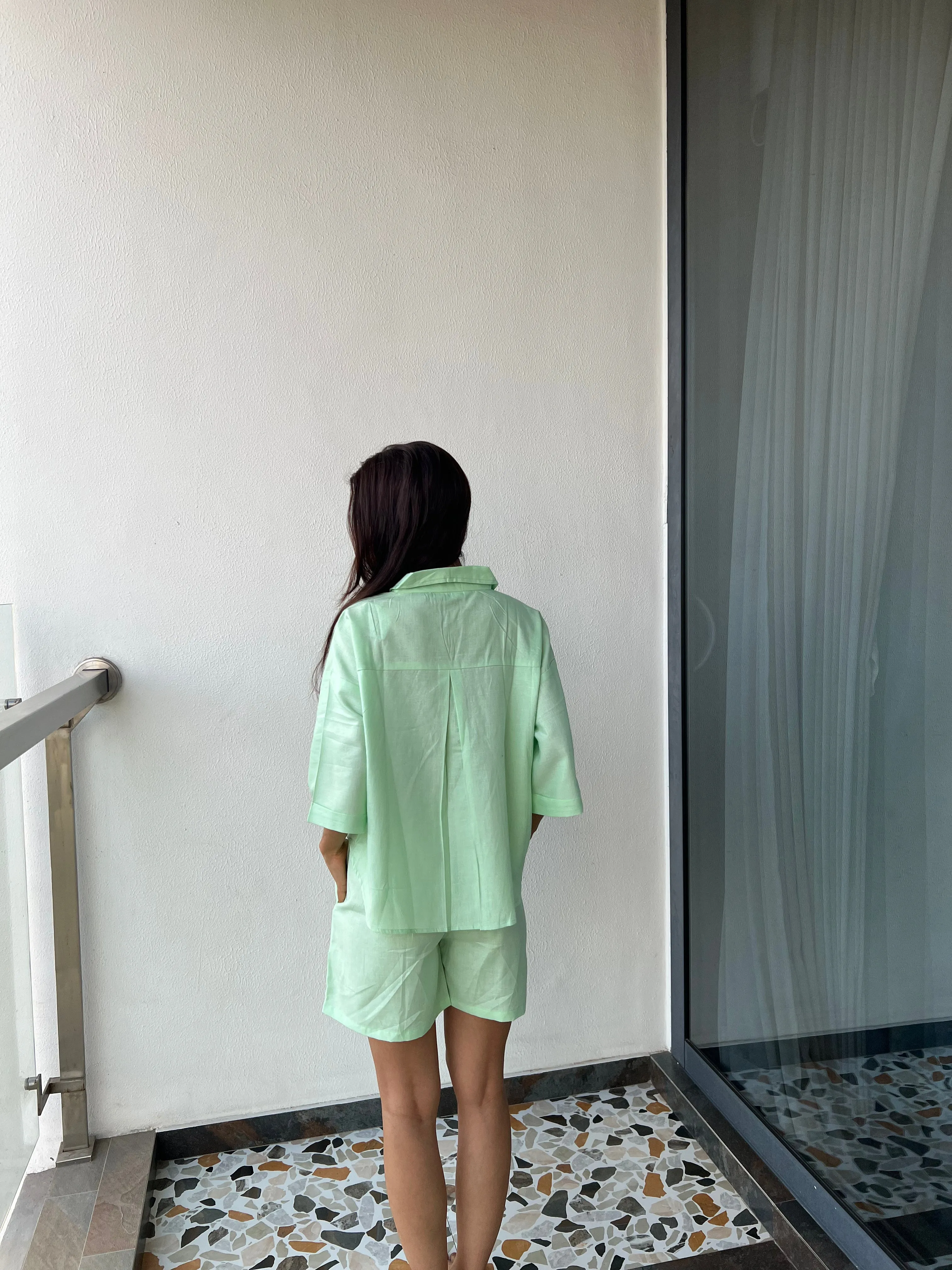 Velure Solid Casual Green Shorts