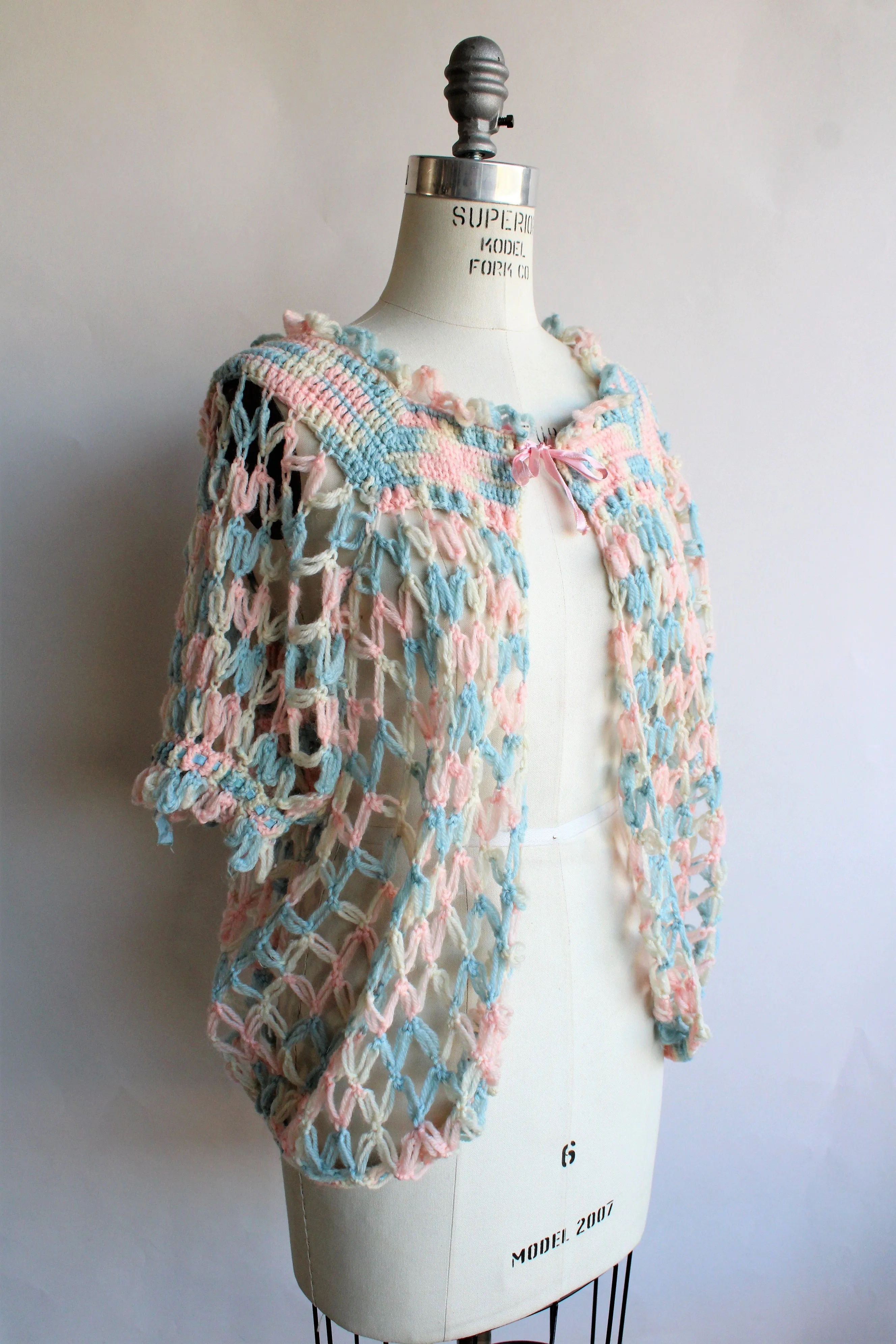 Vintage 1950s Knit Bed Jacket in Pastel Blue, Pink and White