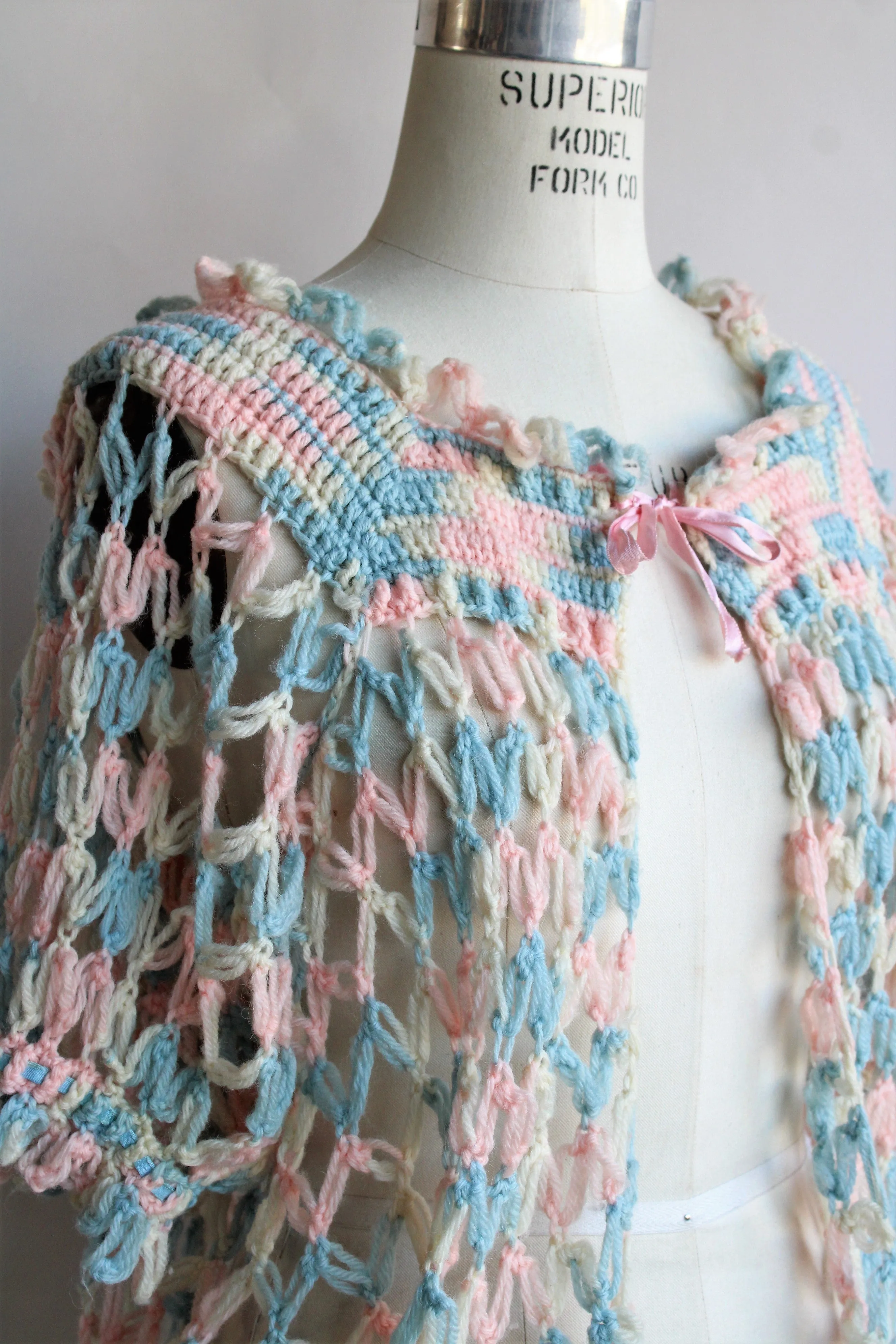 Vintage 1950s Knit Bed Jacket in Pastel Blue, Pink and White